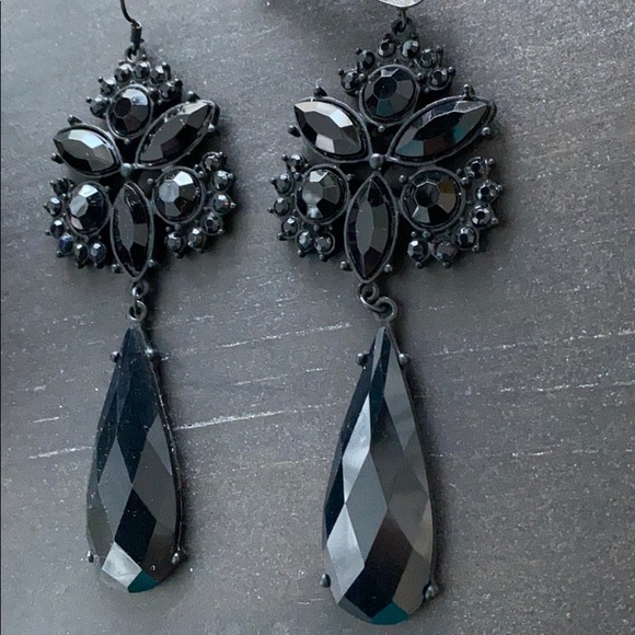 Ralph Lauren NEW Couture elegant hanging earrings - Picture 2 of 4